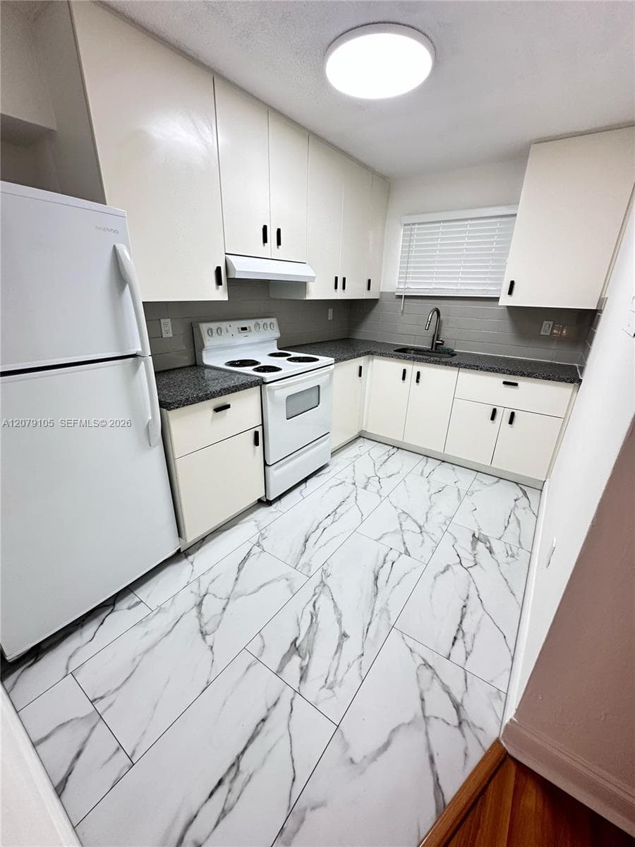 2498 SW 17th Ave # 4308, Miami, FL 33145 photo 10