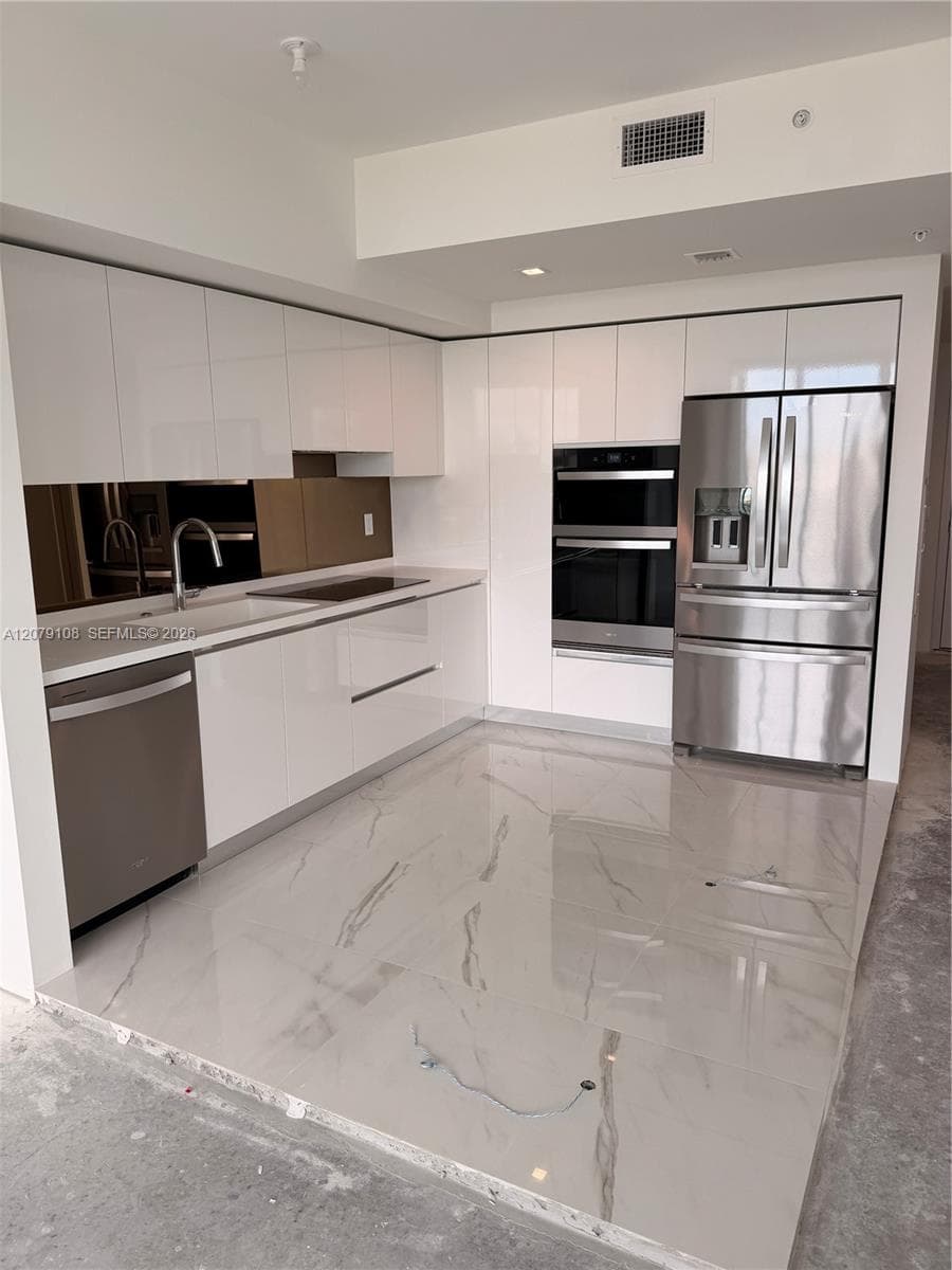 1170 E Hallandale Beach # 403, Hallandale Beach, FL 33009 photo 2