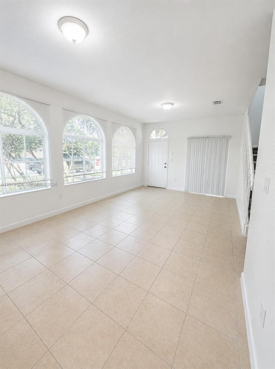 3632 NW 30th Ct # 10F, Lauderdale Lakes, FL 33311 photo 2