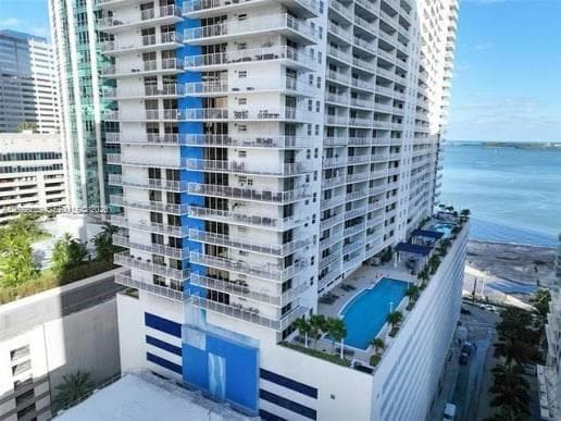1200 Brickell Bay Dr # 3318, Miami, FL 33131