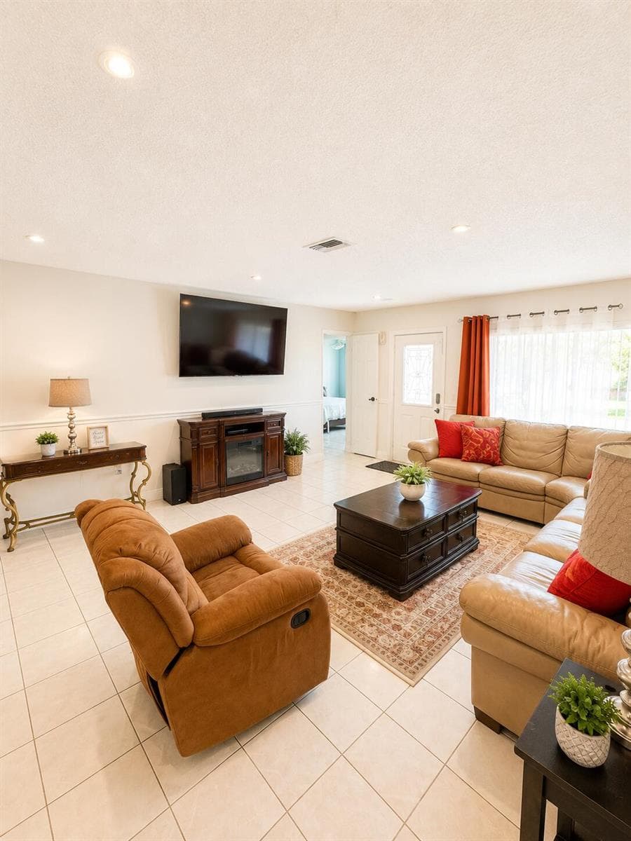 10720 NW 26TH Place, Sunrise, FL 33322 photo 7