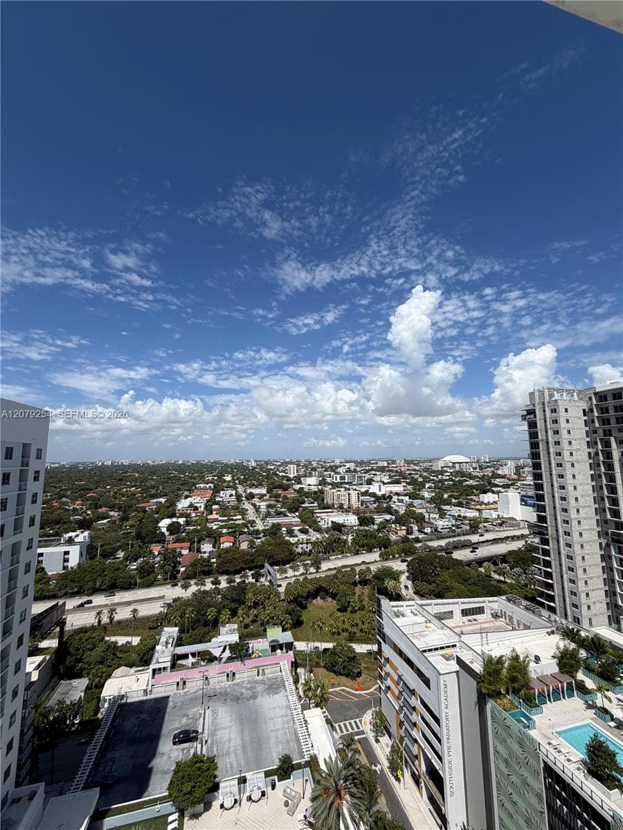 1010 SW 2nd Ave # 1601, Miami, FL 33130 photo 3