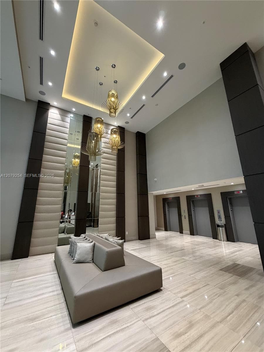 1010 SW 2nd Ave # 1601, Miami, FL 33130