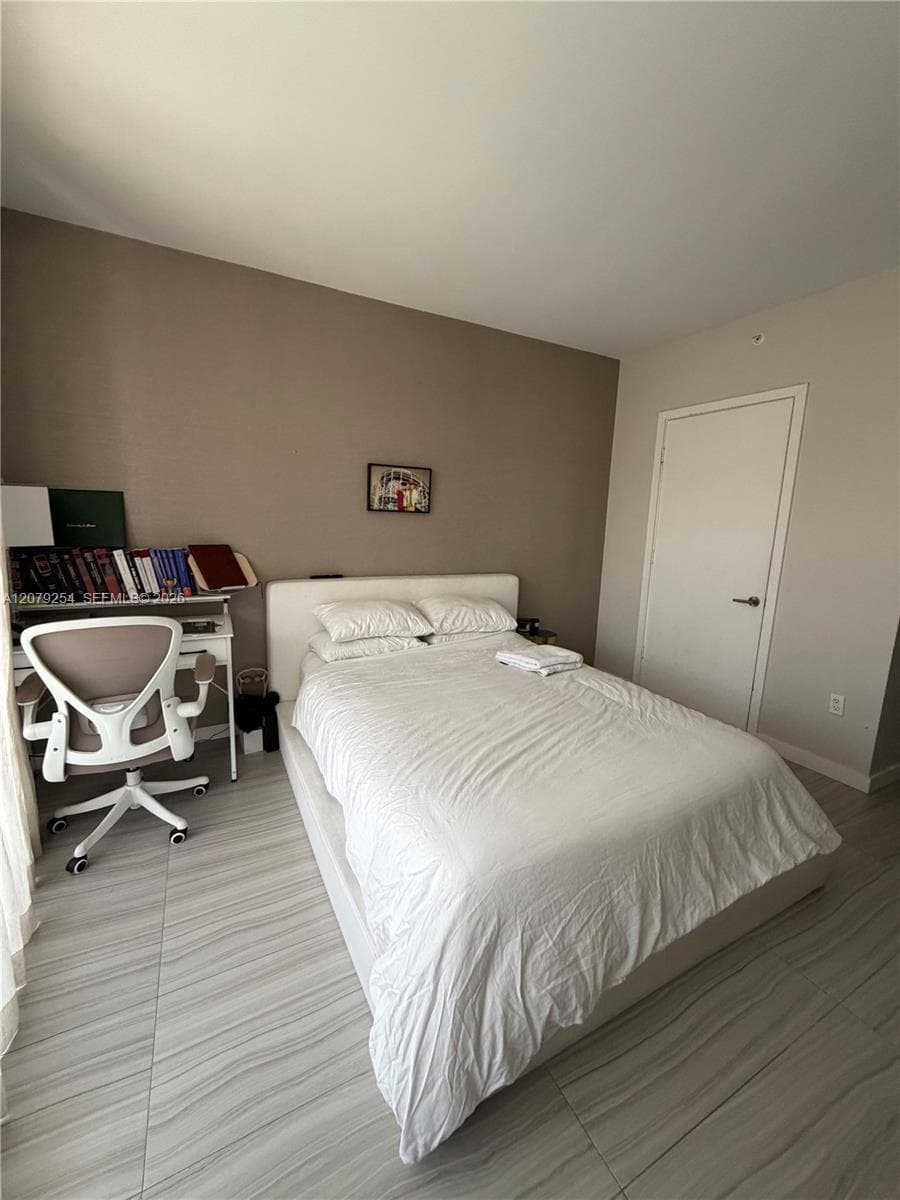 1010 SW 2nd Ave # 1601, Miami, FL 33130 photo 9