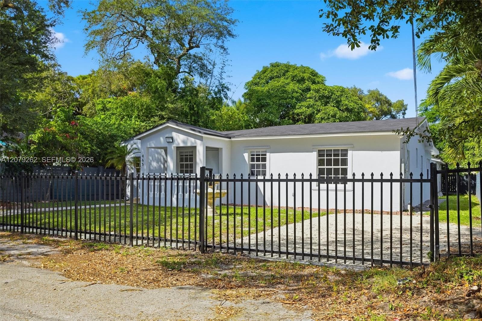 465 NE 165th St, Miami, FL 33162 photo 3