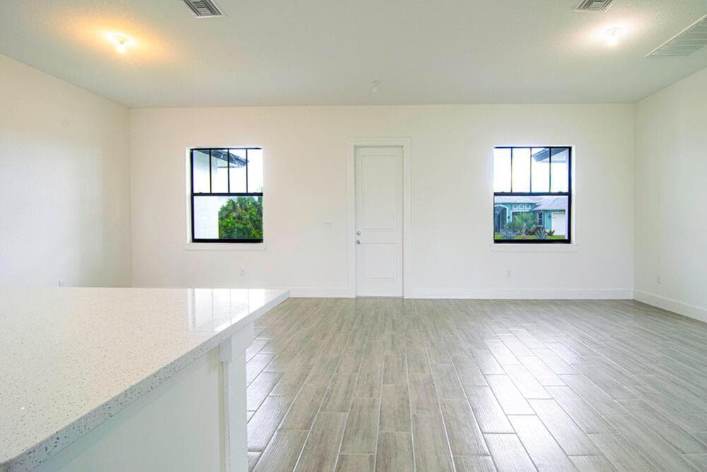 15633 LAKELAND Circle, Port Charlotte, FL 33981 photo 8