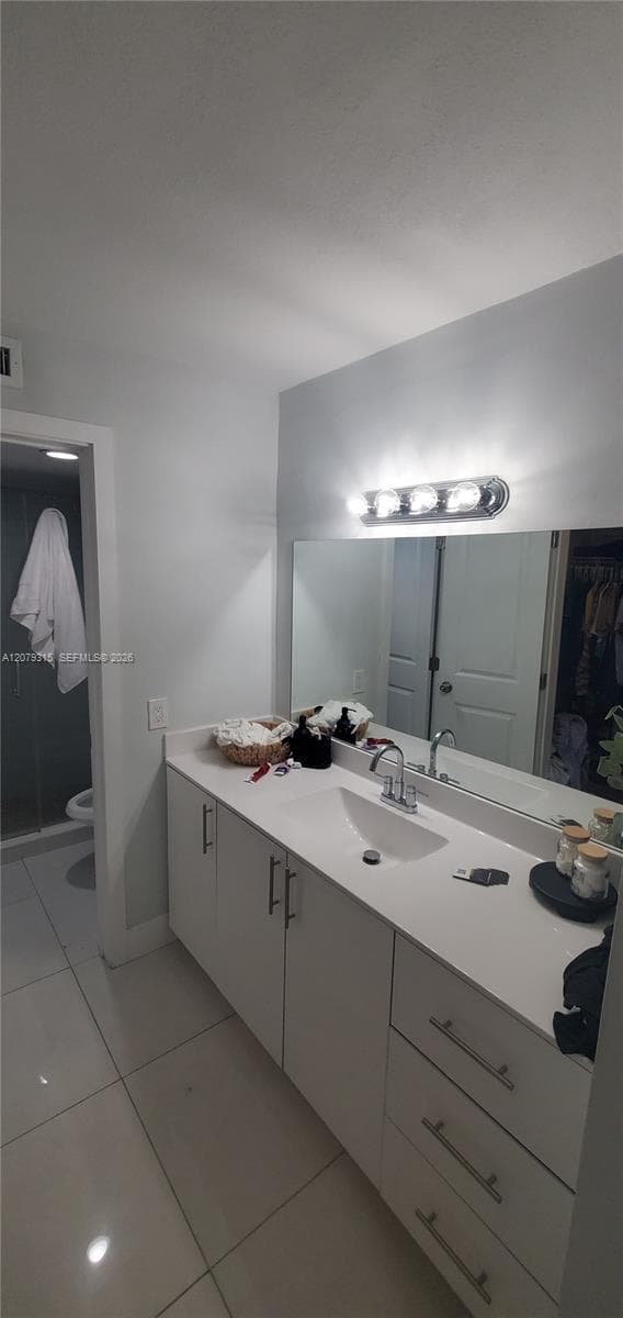 677 SW 9th Ave # 405, Miami, FL 33130 photo 3