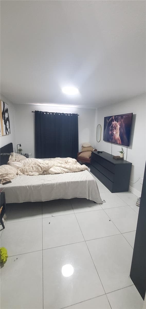 677 SW 9th Ave # 405, Miami, FL 33130 photo 4
