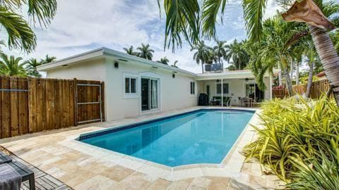 1321 Madison Street, Hollywood, FL 33019 photo 3