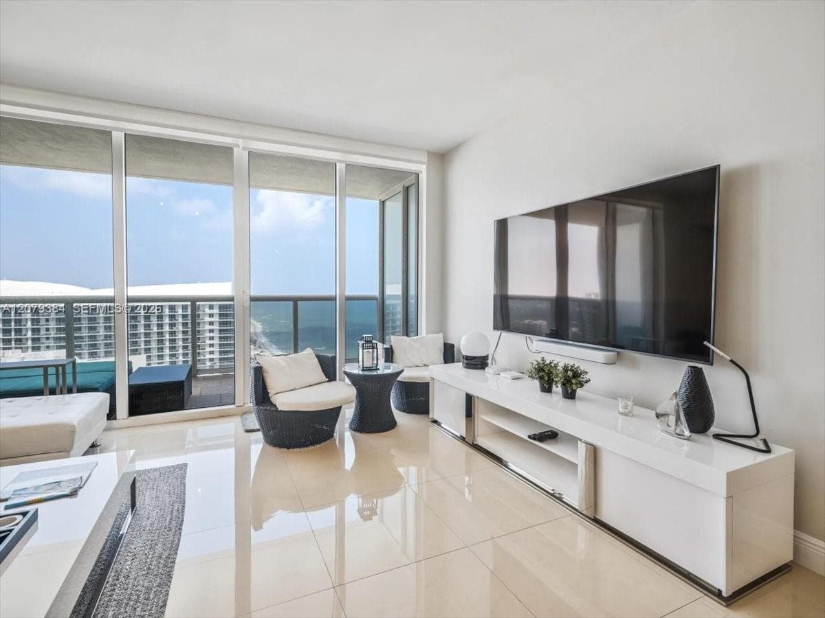 1830 S Ocean Dr # 5009, Hallandale Beach, FL 33009 photo 13