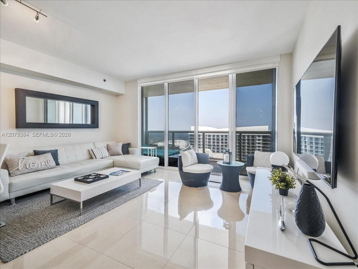 1830 S Ocean Dr # 5009, Hallandale Beach, FL 33009 photo 9