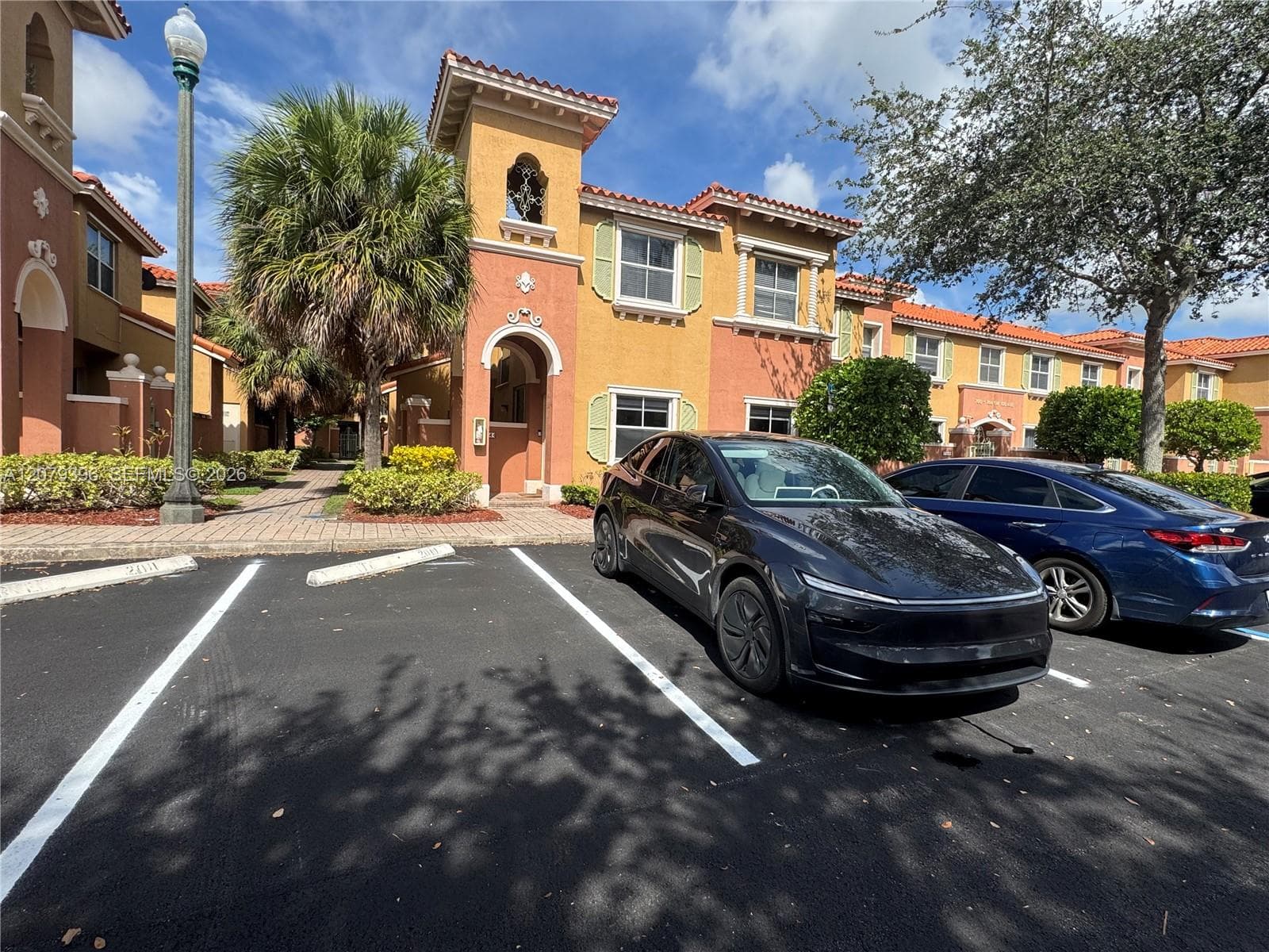 744 SW 106th Ave # 2001, Pembroke Pines, FL 33025