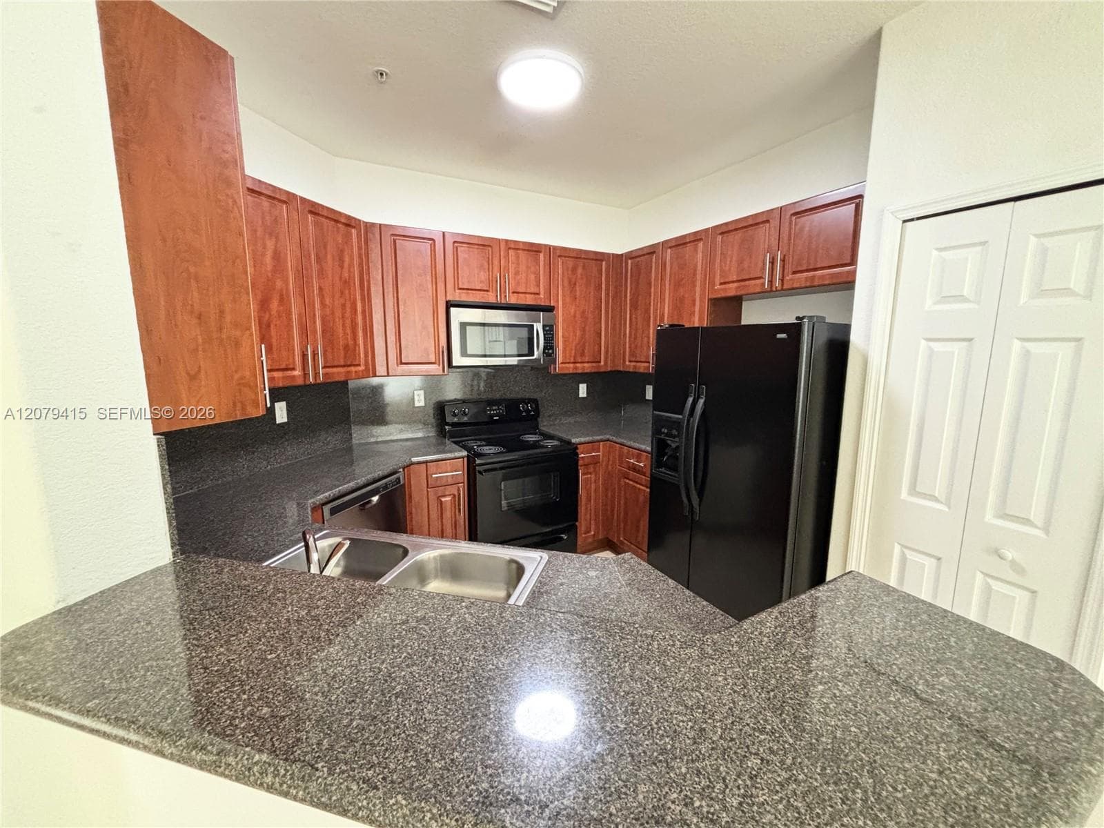 10132 NW 7th St # 102, Miami, FL 33172 photo 6