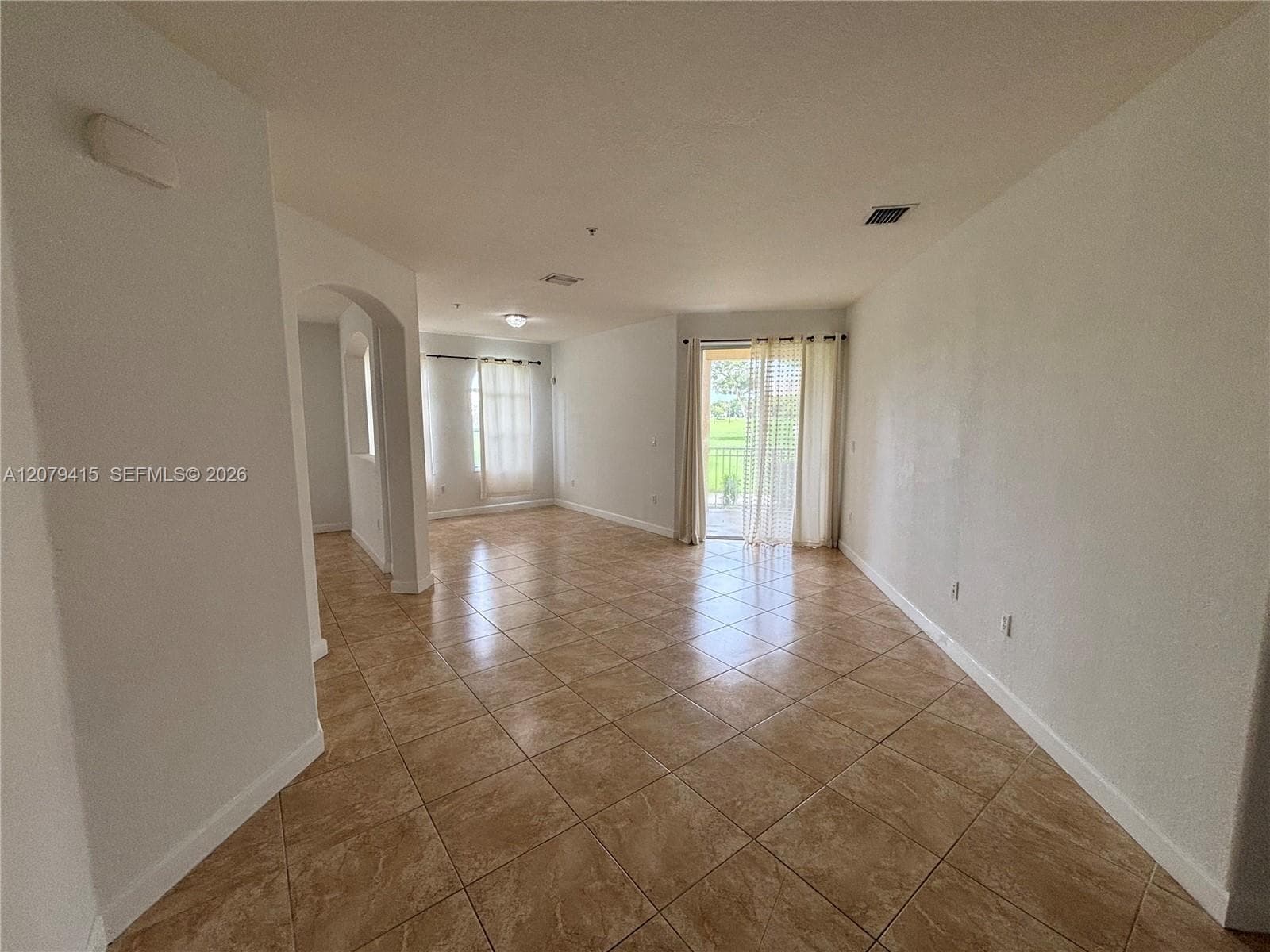 10132 NW 7th St # 102, Miami, FL 33172 photo 5