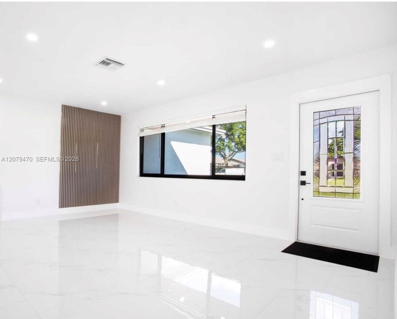 7710 Johnson St, Pembroke Pines, FL 33024 photo 2