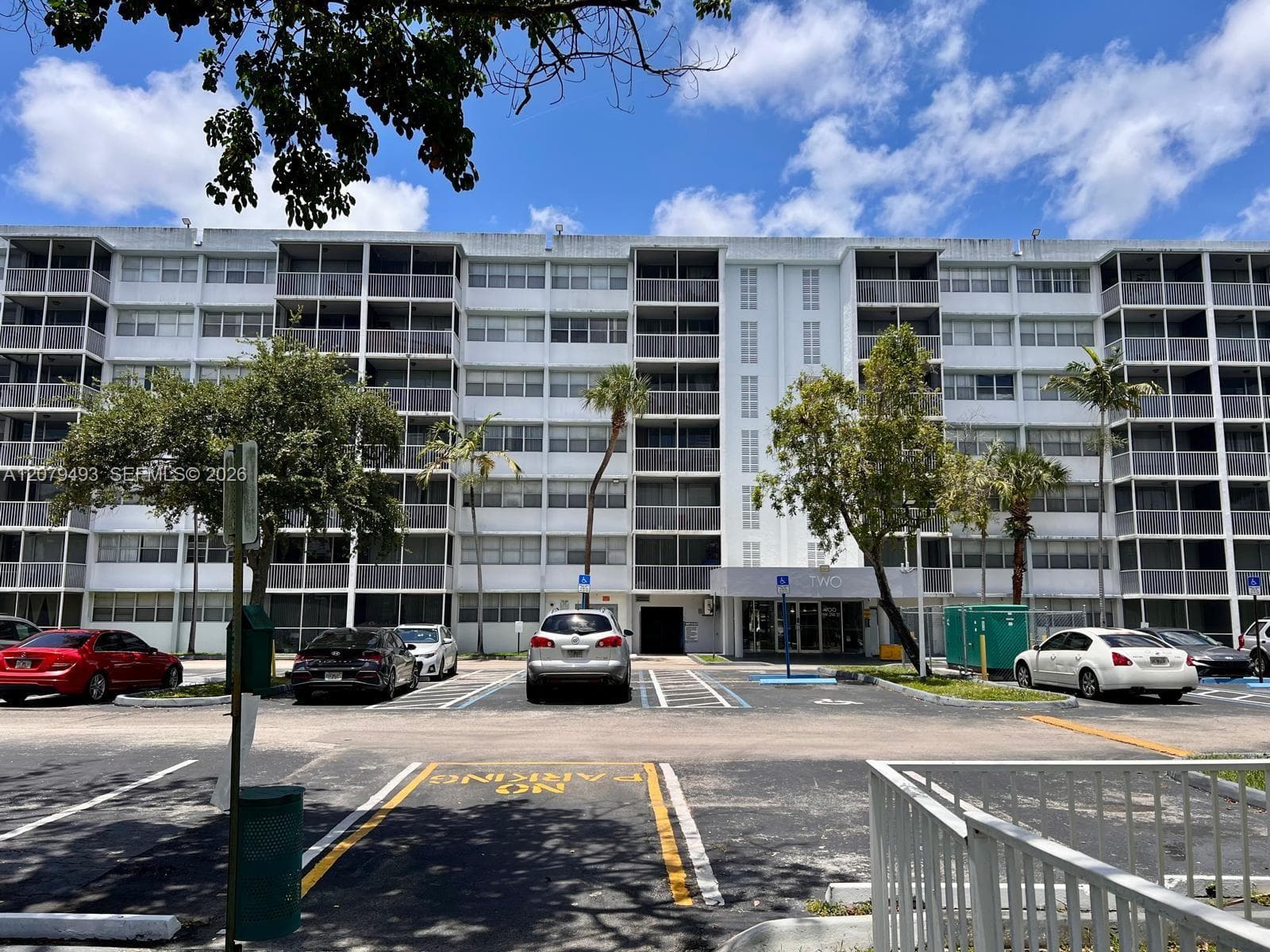 700 NW 214th St # 411, Miami Gardens, FL 33169 photo 2