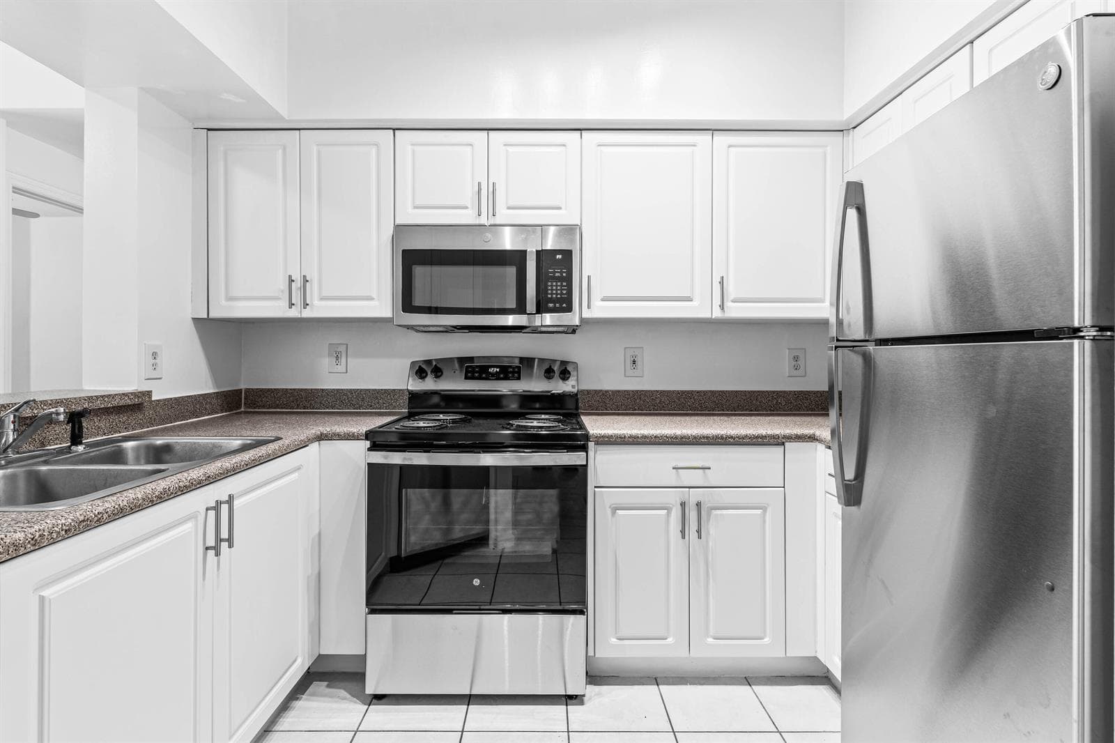 1977 BRANDYWINE Road # 305, West Palm Beach, FL 33409 photo 2