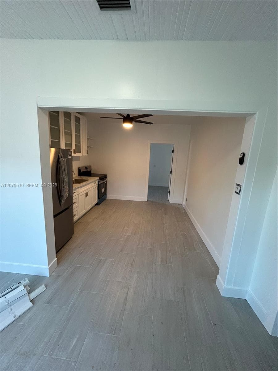 1154 NW 34th Ave # 1, Miami, FL 33125 photo 2