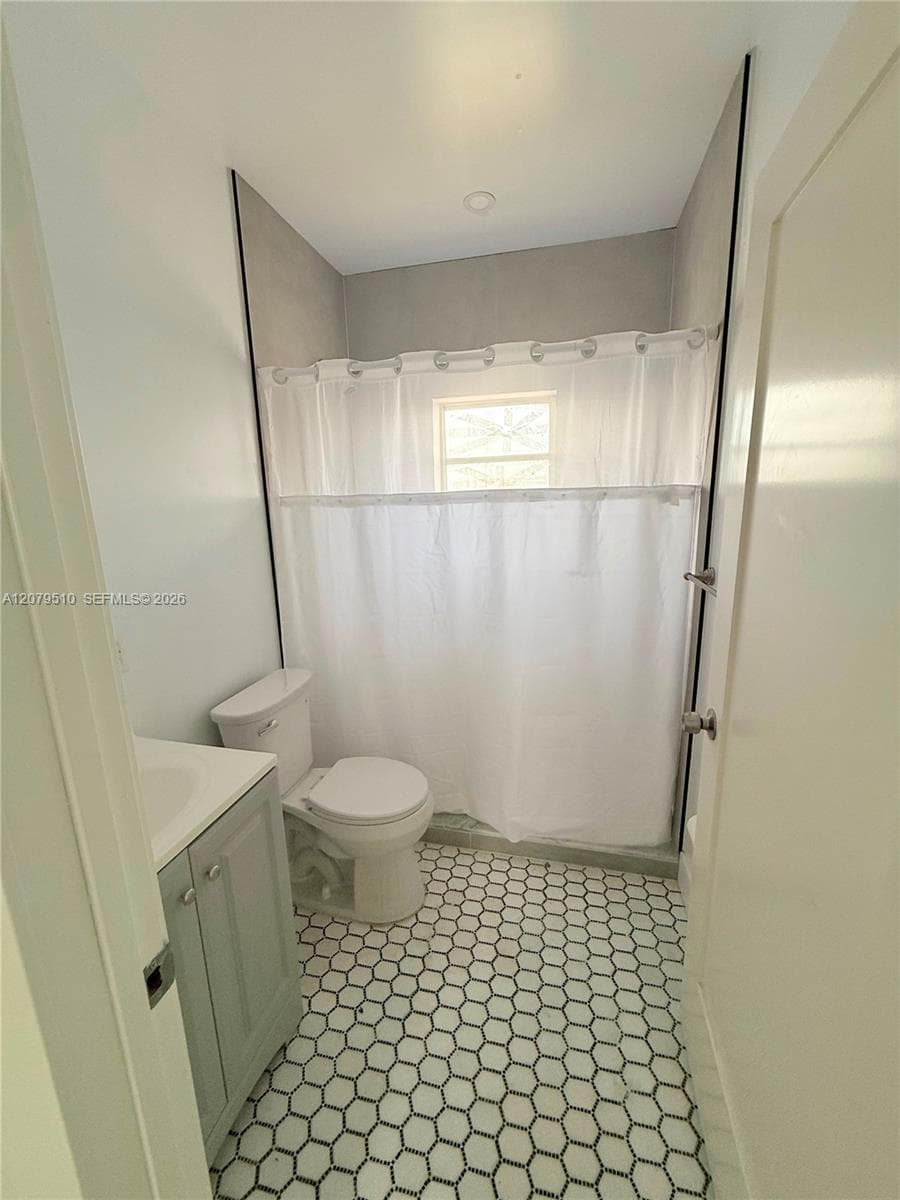 1154 NW 34th Ave # 1, Miami, FL 33125 photo 12