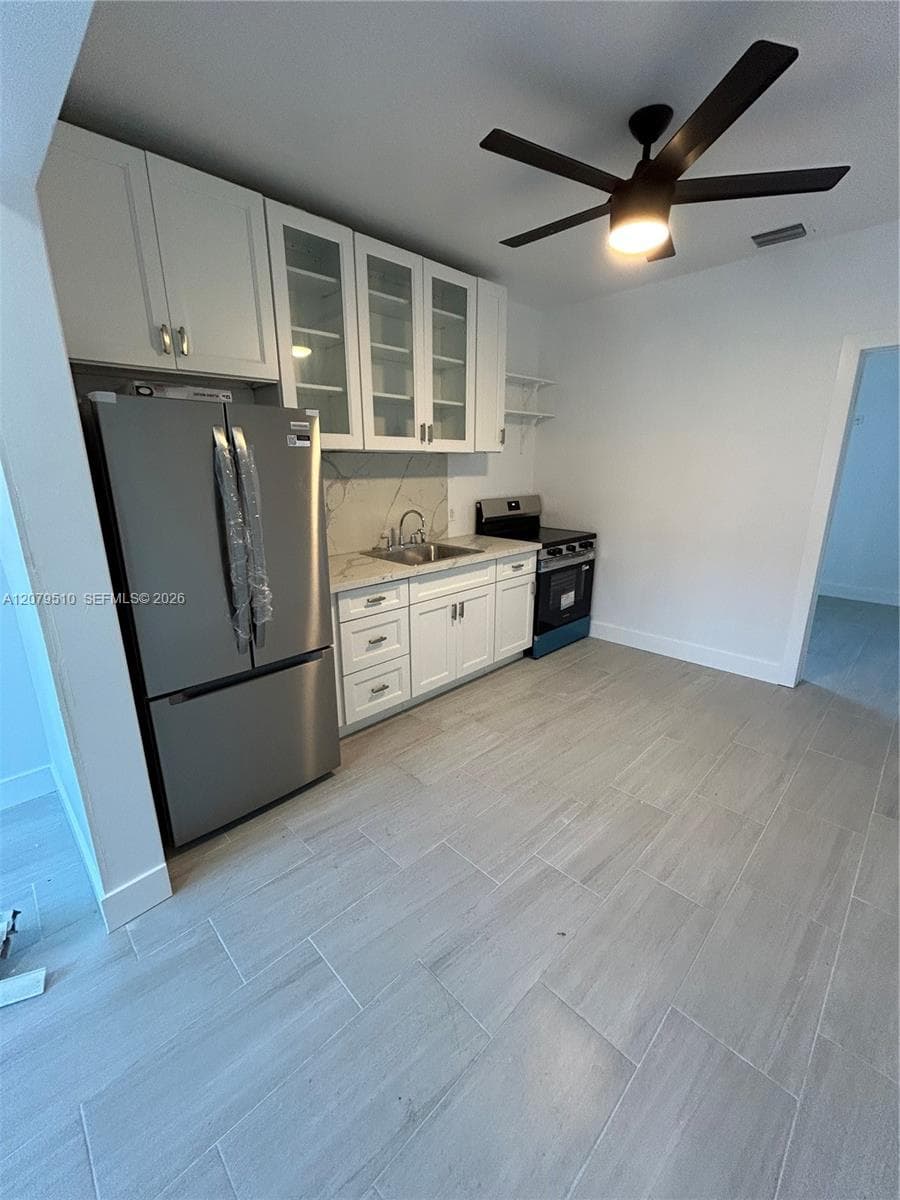 1154 NW 34th Ave # 1, Miami, FL 33125 photo 3