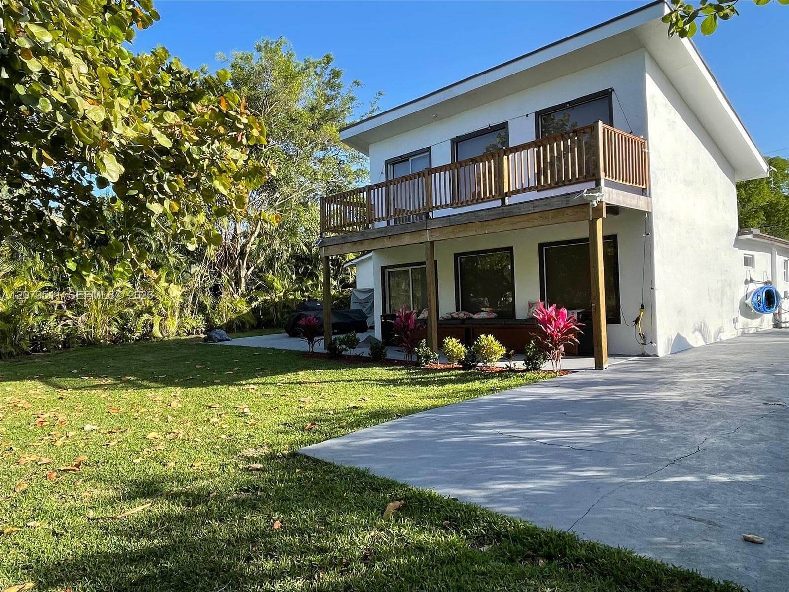 4311 SW 31st Dr, West Park, FL 33023 photo 2