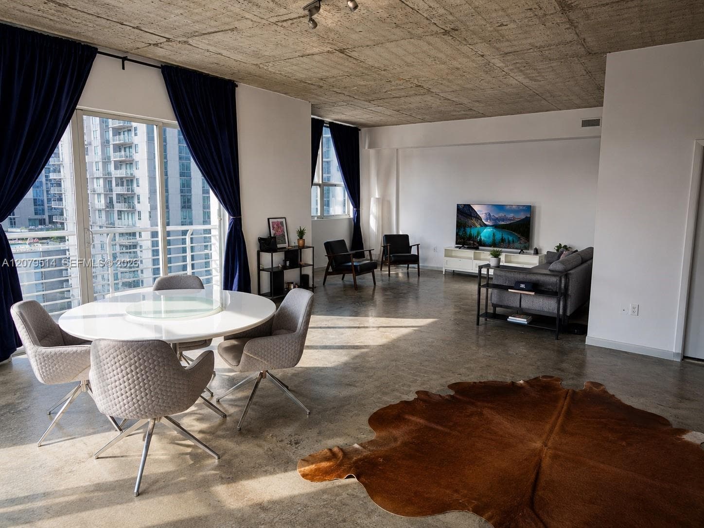 133 NE 2nd Ave # 2113, Miami, FL 33132 photo 3