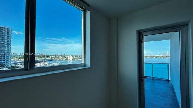 7525 E Treasure Dr # 1008, North Bay Village, FL 33141 photo 2