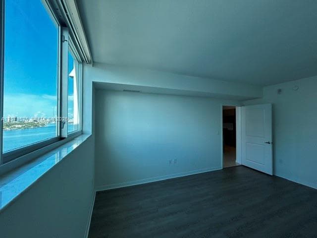 7525 E Treasure Dr # 1008, North Bay Village, FL 33141 photo 11