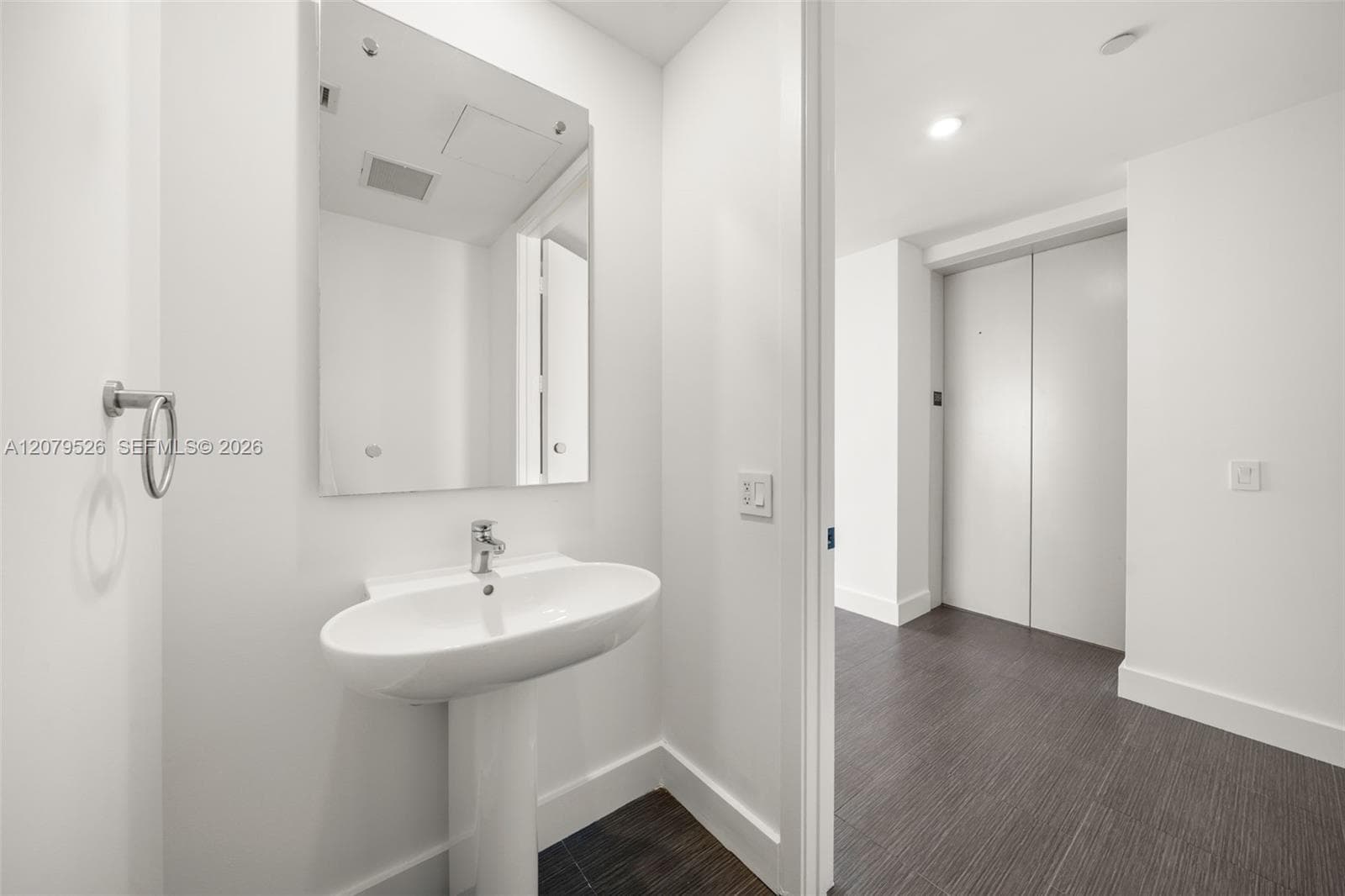 1100 Biscayne Blvd # 3805, Miami, FL 33132 photo 9
