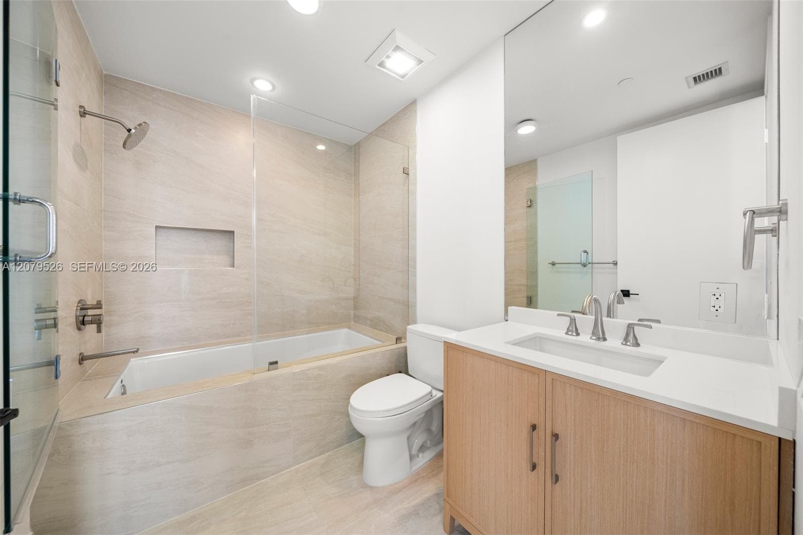 1100 Biscayne Blvd # 3805, Miami, FL 33132 photo 11