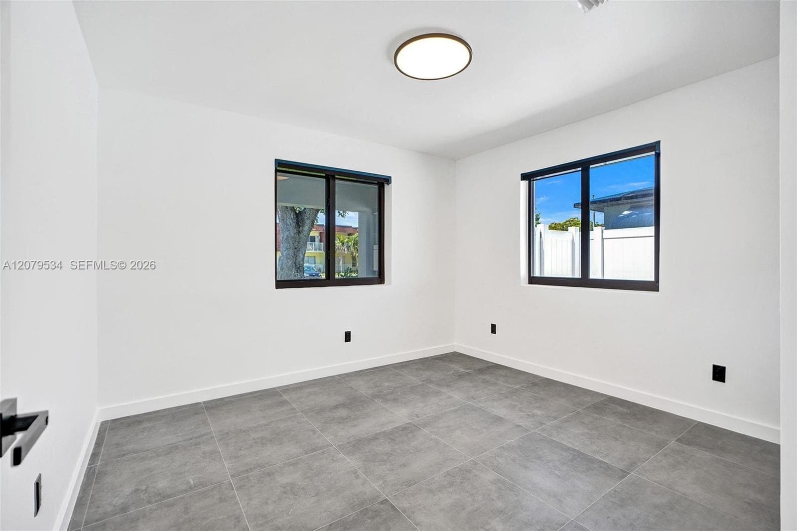 2255 NE 173rd St, North Miami Beach, FL 33160 photo 12