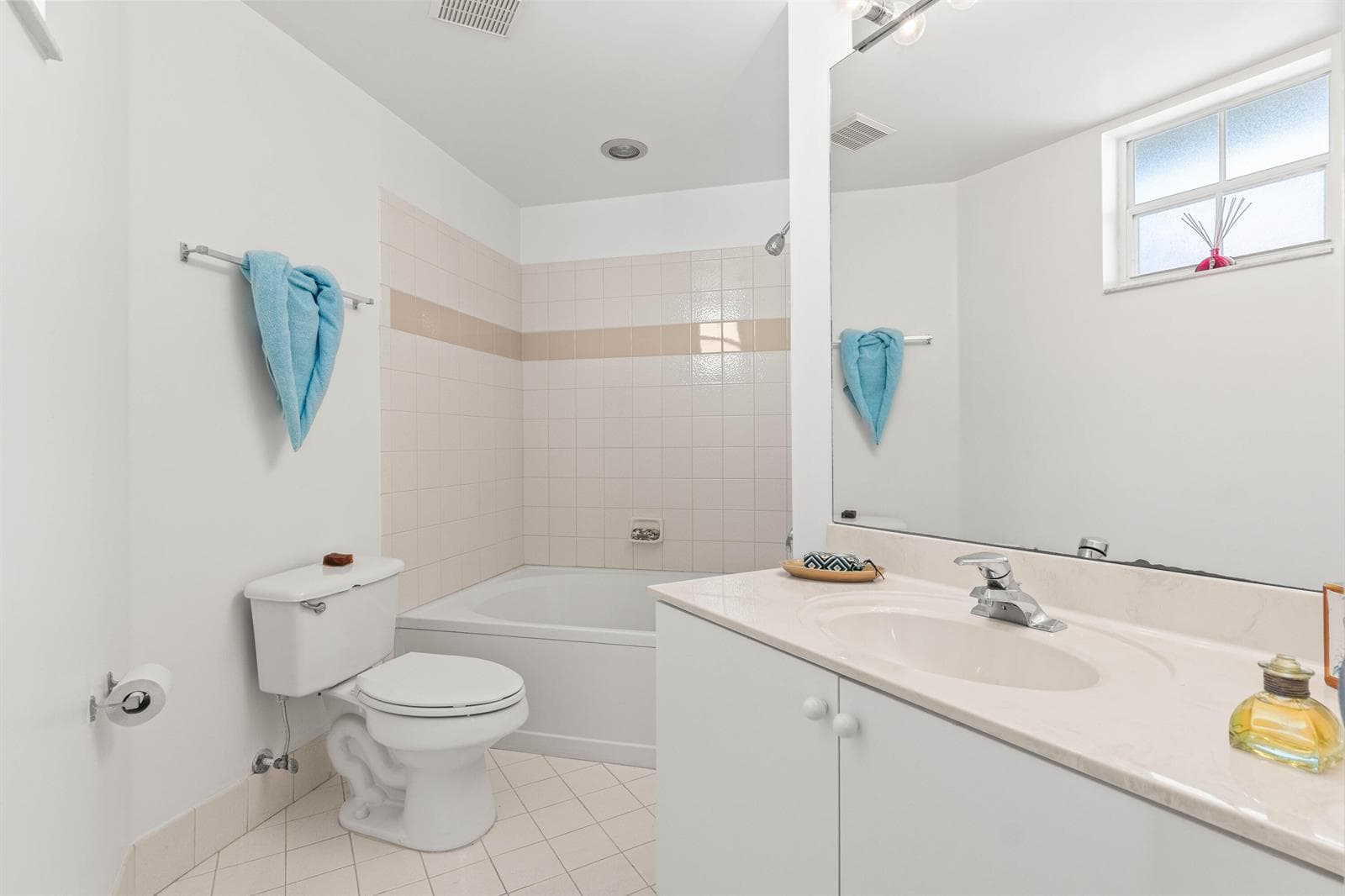 1957 BRANDYWINE Road # 207, West Palm Beach, FL 33409 photo 12
