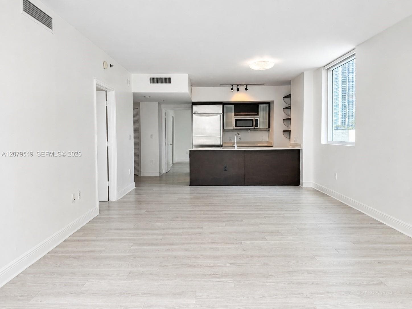 55 SE 6th St # 1510, Miami, FL 33131 photo 2