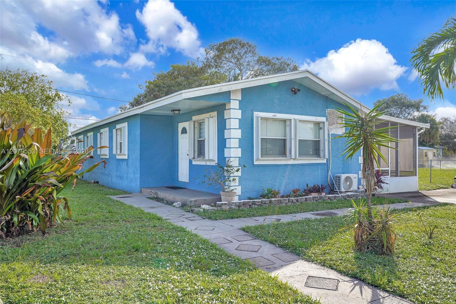 2760 NW 23rd St, Fort Lauderdale, FL 33311 photo 8
