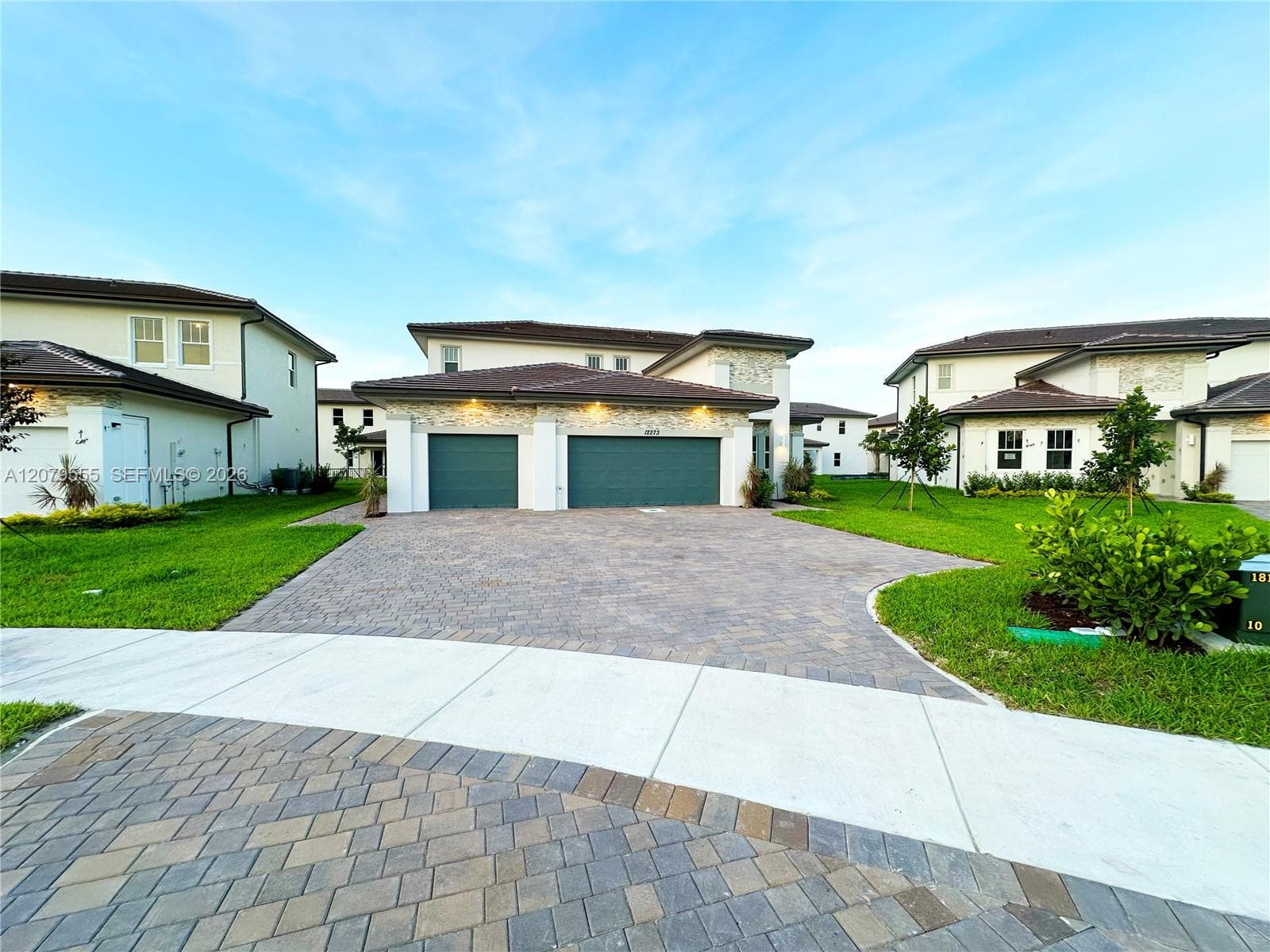 12273 SW 44th St, Davie, FL 33330 photo 2