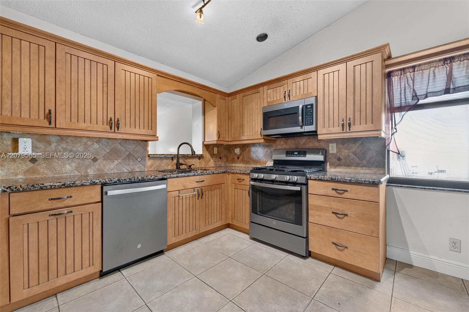 7508 SW 6th Ct, North Lauderdale, FL 33068 photo 5