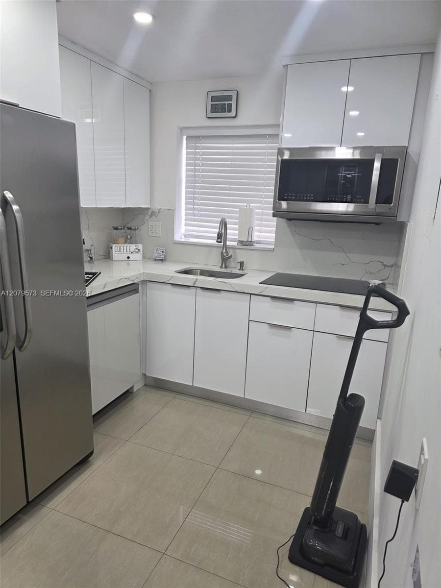 715 NW 30th Ct # 1, Wilton Manors, FL 33311 photo 7