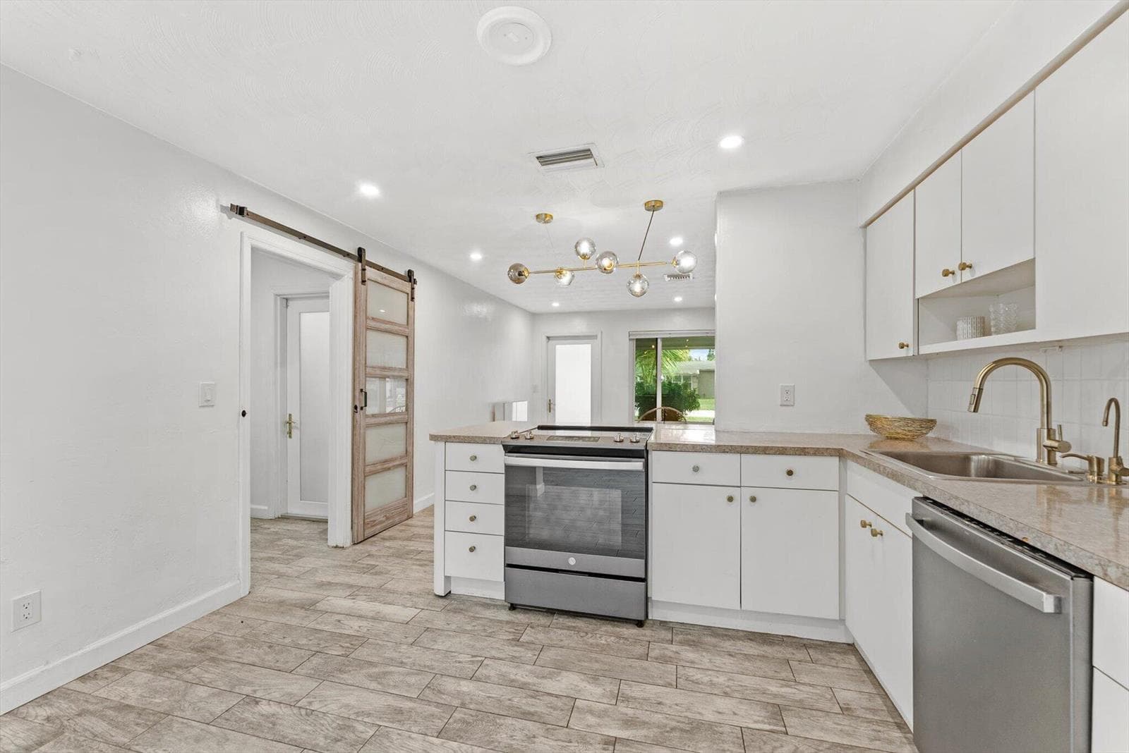 4641 SW 25TH Terrace, Dania Beach, FL 33312