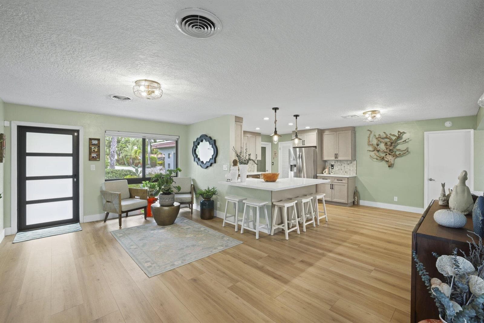 2332 NE 17th Terrace, Wilton Manors, FL 33305 photo 9