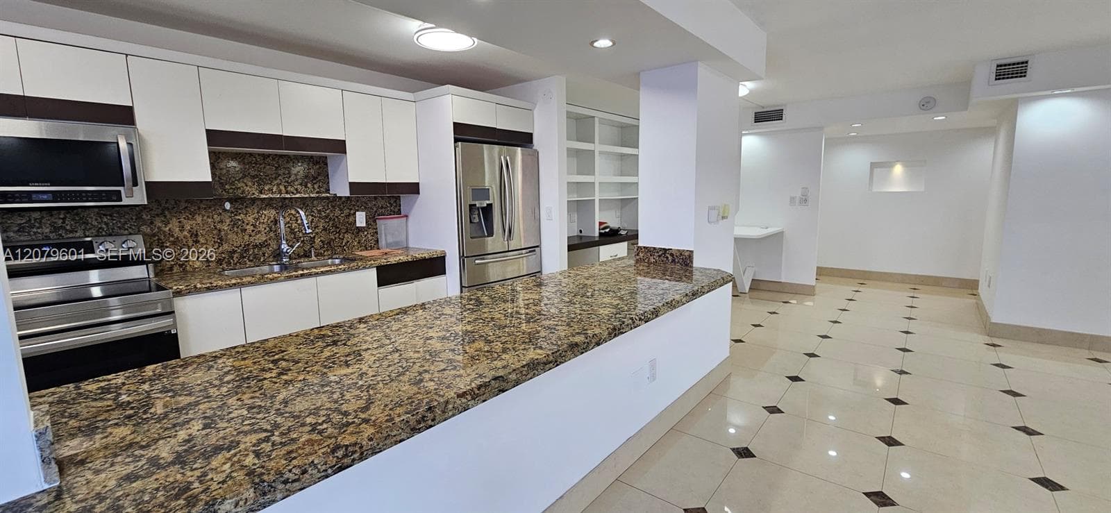 18051 Biscayne Blvd # 1501, Aventura, FL 33160 photo 8