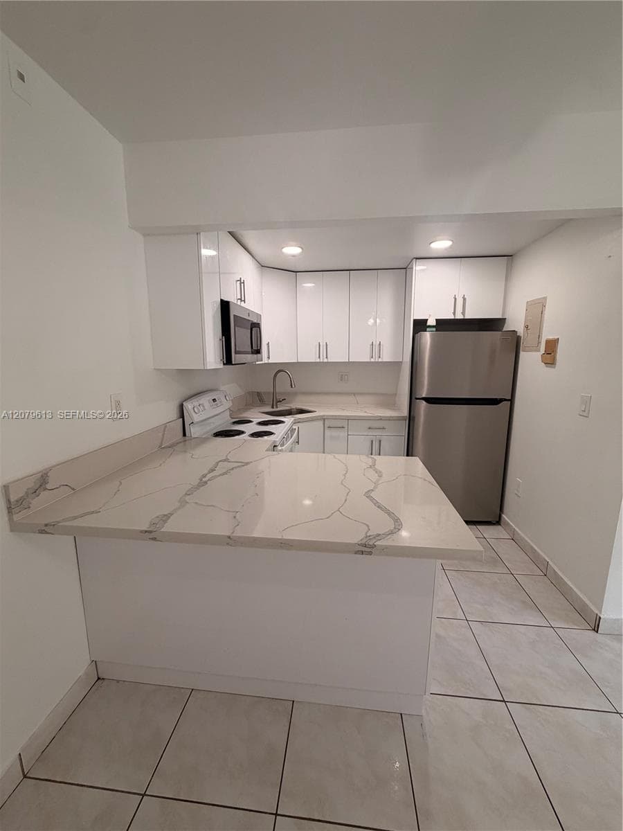 4715 NW 7th St # 108-2, Miami, FL 33126 photo 3
