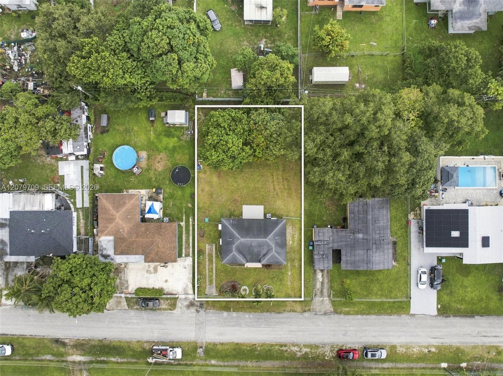 2135 NW 129th St, Miami, FL 33167 photo 3