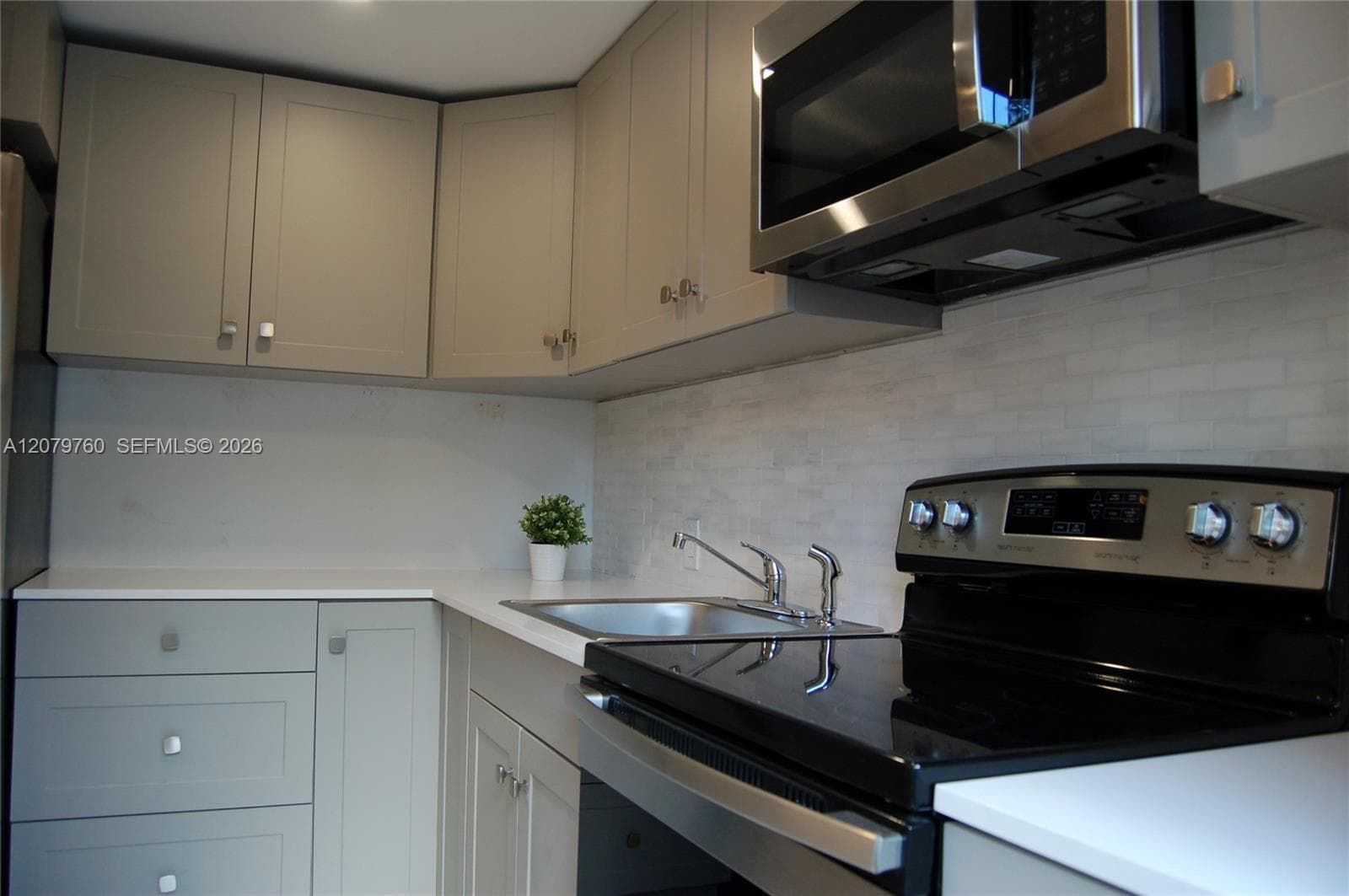 2140 SW 25th St # 2140, Miami, FL 33133 photo 3