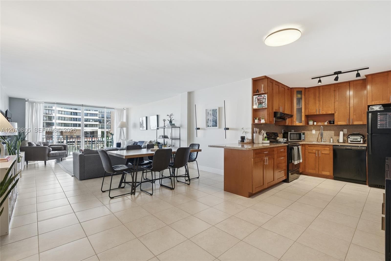 770 NE 69th St # 2B, Miami, FL 33138 photo 4