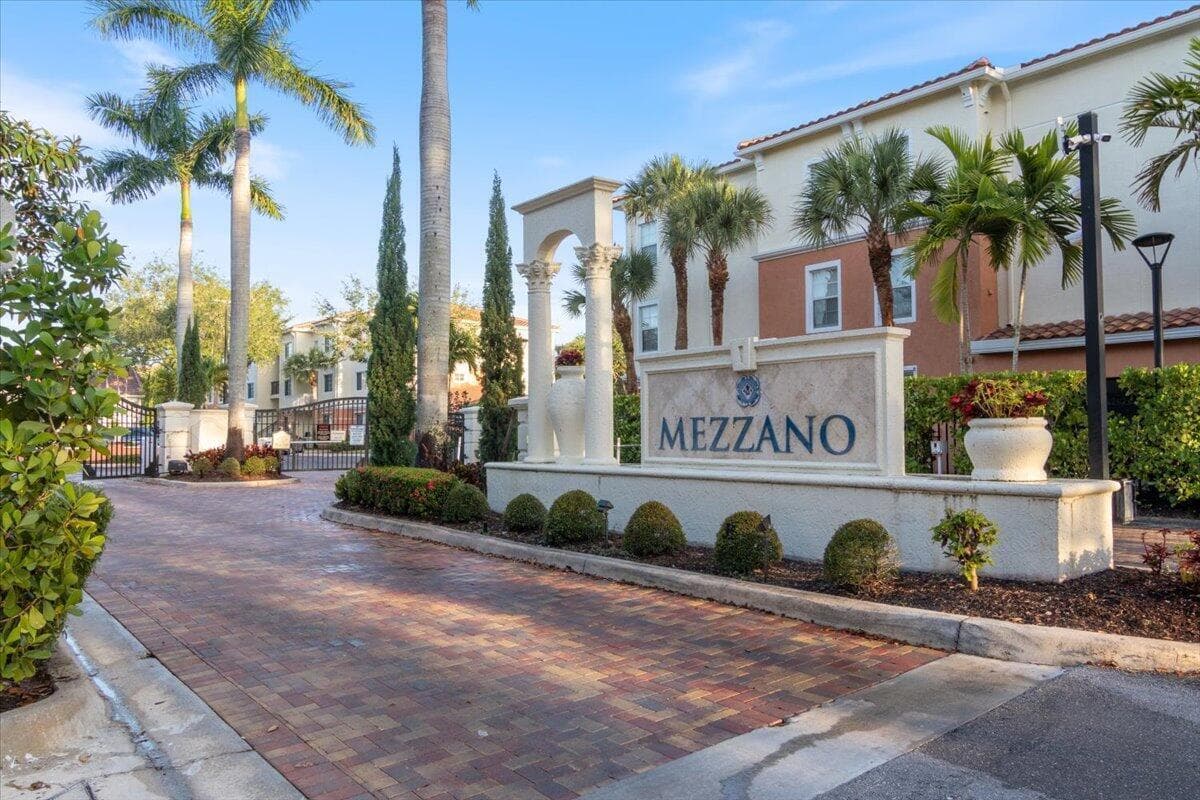 9857 Baywinds Drive # 9212, West Palm Beach, FL 33411 photo 2