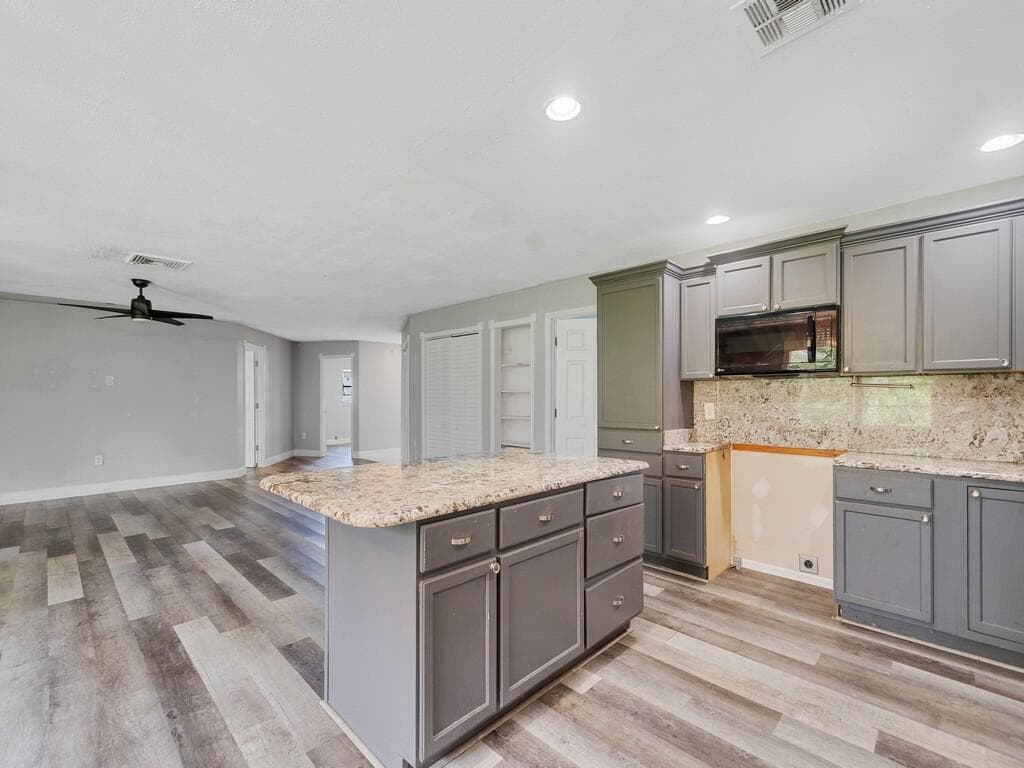 8206 Lakeland Boulevard, Fort Pierce, FL 34951 photo 7