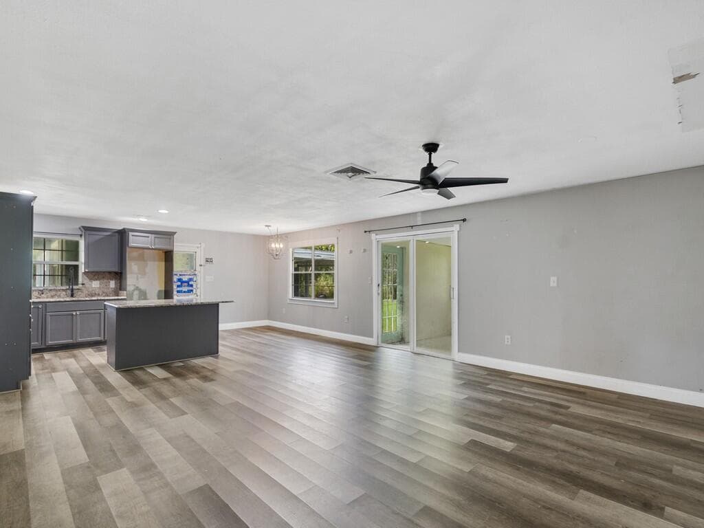 8206 Lakeland Boulevard, Fort Pierce, FL 34951 photo 3