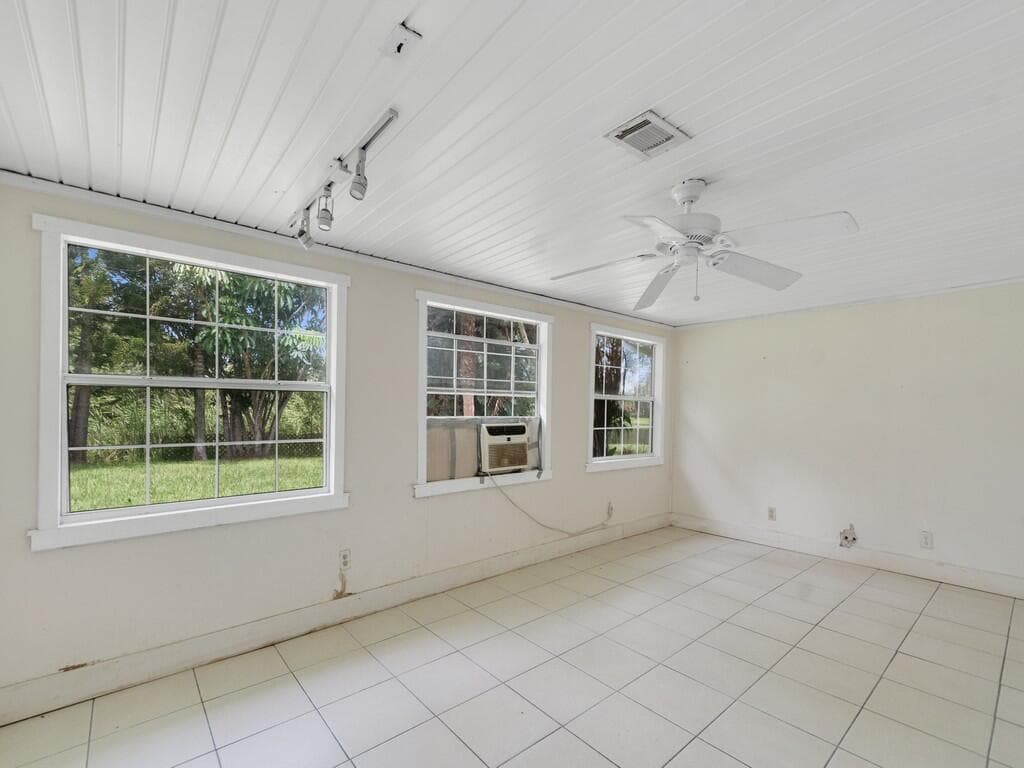8206 Lakeland Boulevard, Fort Pierce, FL 34951 photo 11
