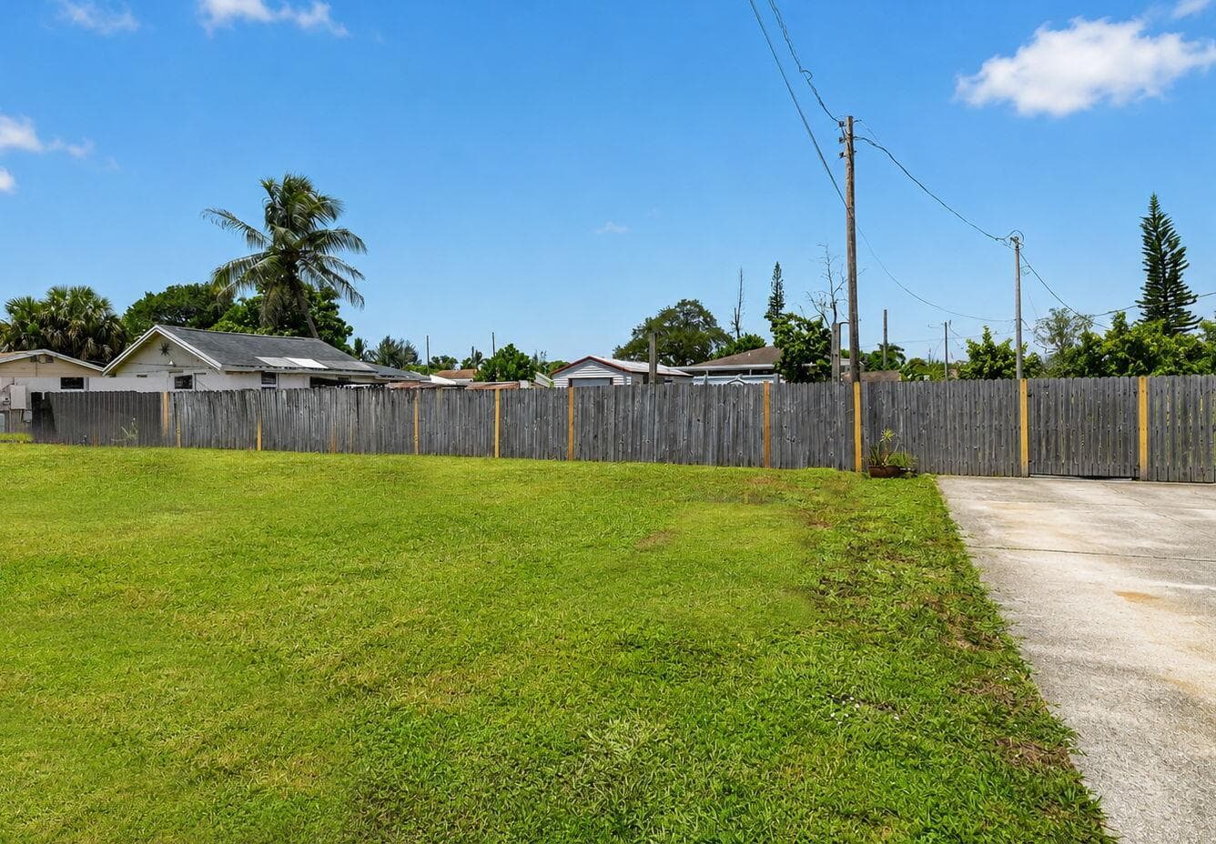 207/227 Ethelyn Drive, West Palm Beach, FL 33415 photo 5