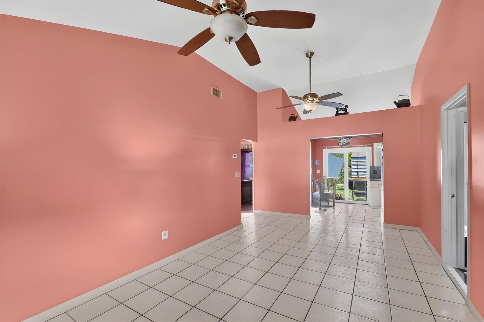 207/227 Ethelyn Drive, West Palm Beach, FL 33415 photo 8